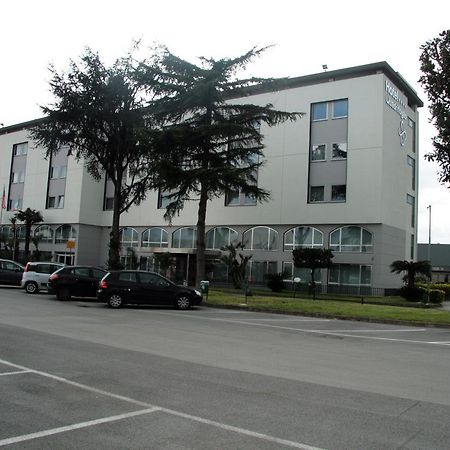 Hotel Quadrifoglio Castello di Cisterna Buitenkant foto